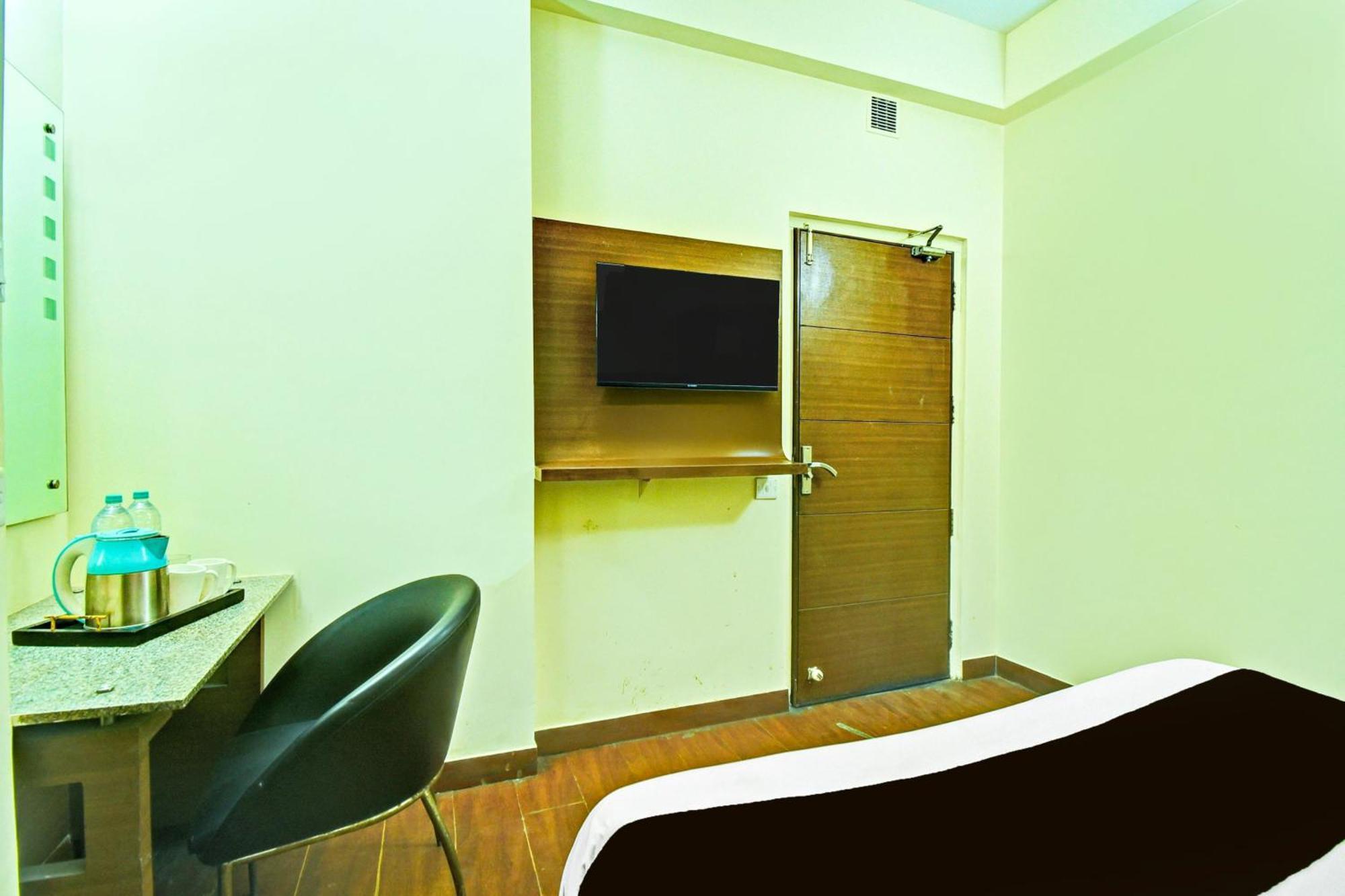 Super Townhouse Amrapali Circle Formerly Hotel Aqua Jaipur Luaran gambar